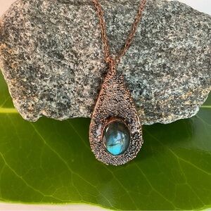 Copper Necklace Labradorite Gem Stone Handmade Jewelry Pendant 18” Chain Metal